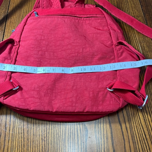 KIPLING MEDIUM SIZED RED BACKPACK. VERY GOOD PRELOVED. - Picture 13 of 15